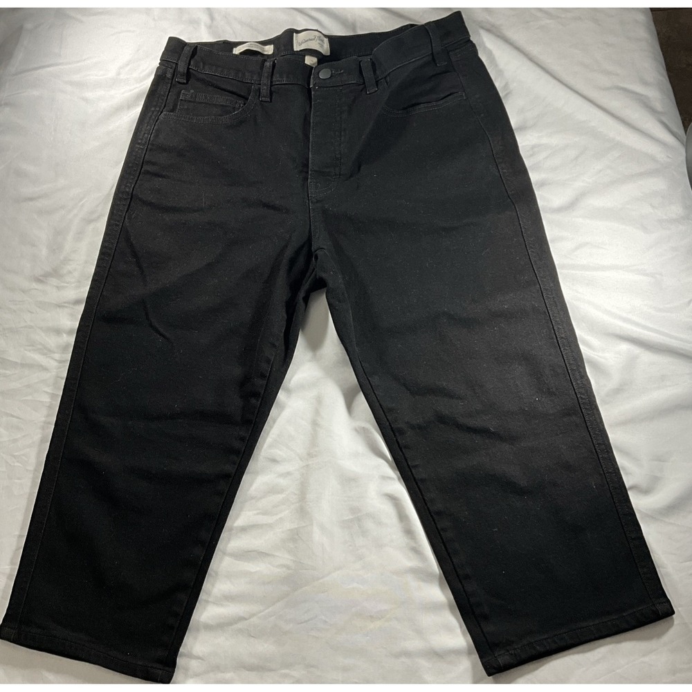 NWT Universal Thread Women's Mid Rise 80's Slim Capri Size 14 Black Denim